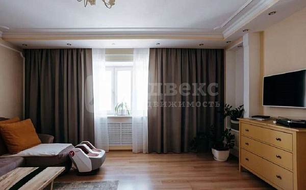 Квартира 3-комн., 93.3 м²