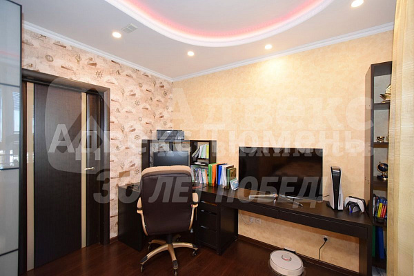 Квартира 3-комн., 100.6 м²