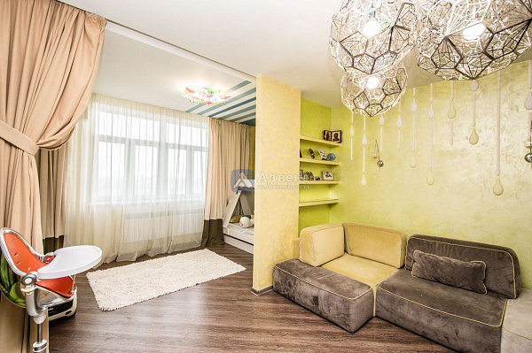 Квартира 3-комн., 119 м²
