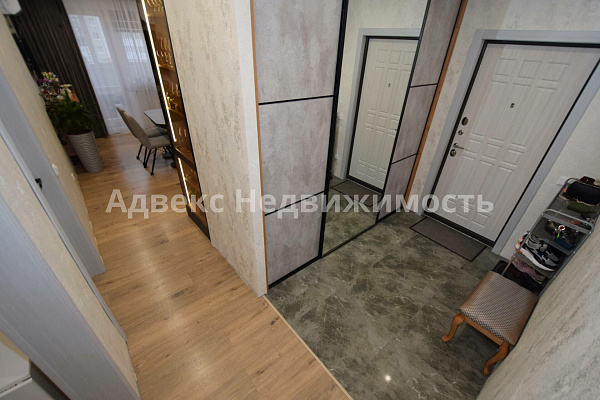 Квартира 3-комн., 93 м²