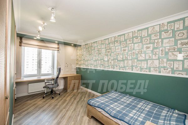 Квартира 3-комн., 117 м²