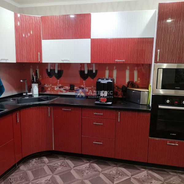 Квартира 3-комн., 74.6 м² Квартира 3-комн., 74.6 м²