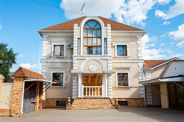 Дом, 275 кв.м.