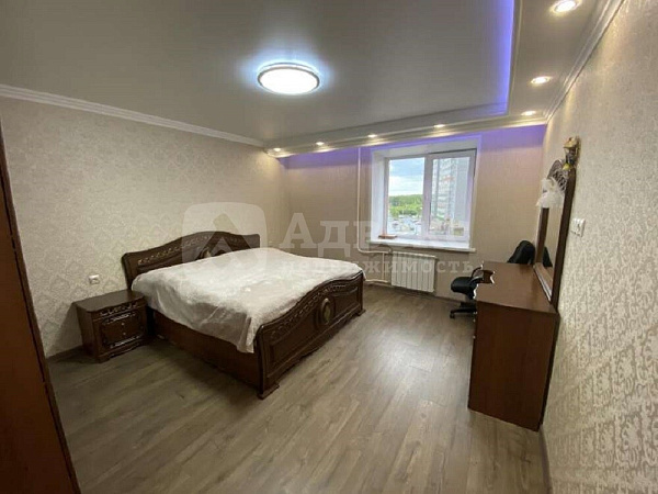 Квартира 3-комн., 108.9 м²