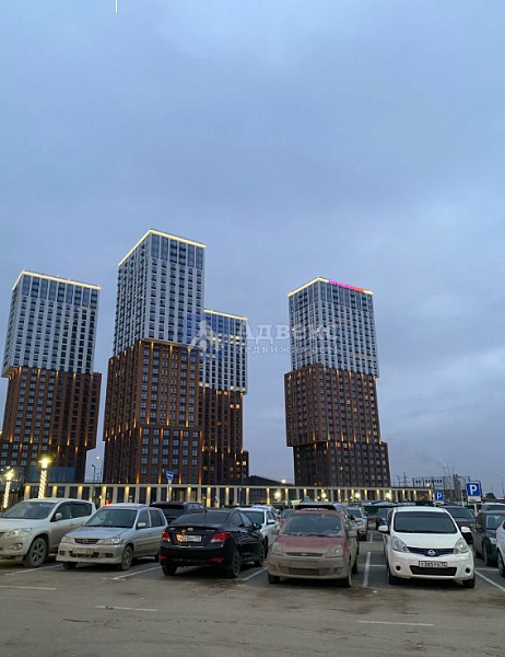 Квартира 3-комн., 97.5 м²