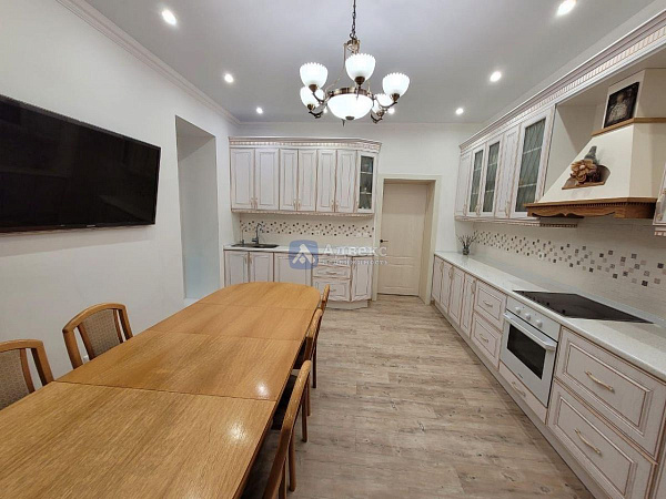 Квартира 3-комн., 101 м² Квартира 3-комн., 101 м²
