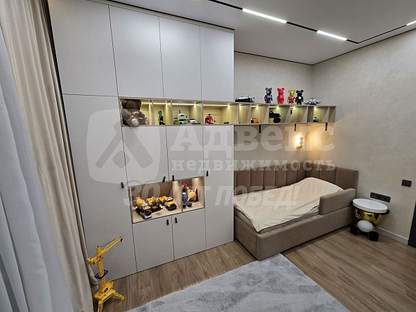 Квартира 2-комн., 100 м²