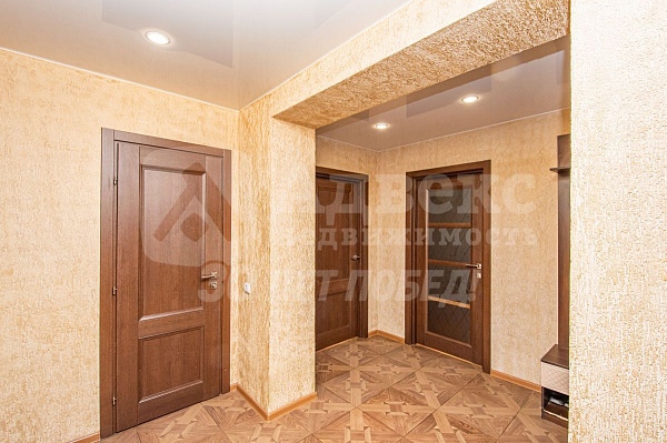 Квартира 3-комн., 71.5 м²