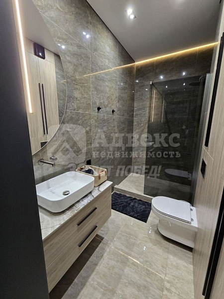 Квартира 2-комн., 100 м²