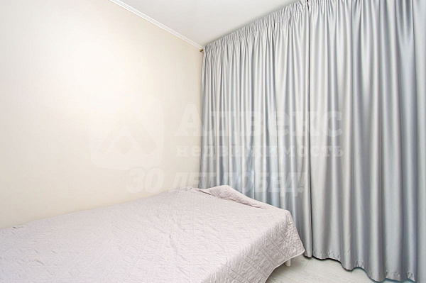 Квартира 3-комн., 75 м²