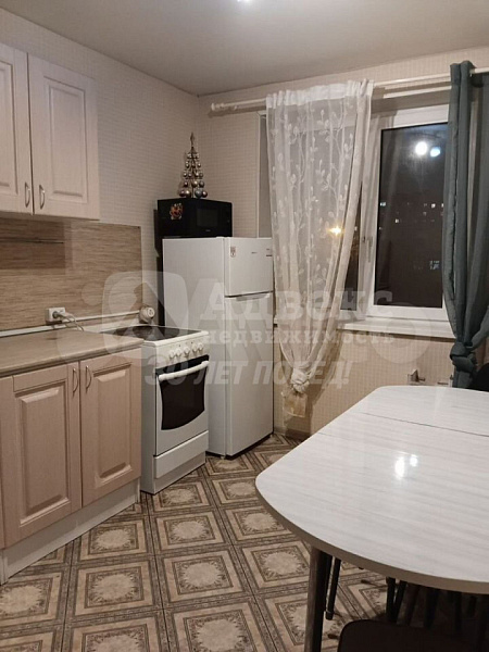 Квартира 3-комн., 68 м²