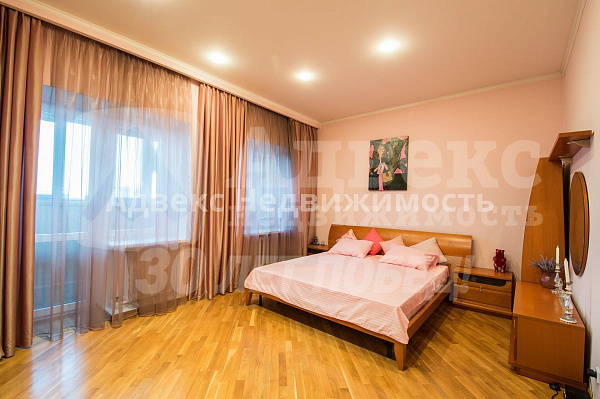Квартира 4-комн., 185.3 м²