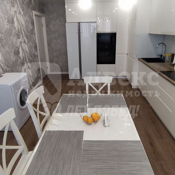 Квартира 3-комн., 86.7 м²