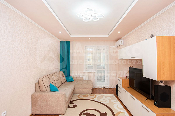 Квартира 2-комн., 64 м²