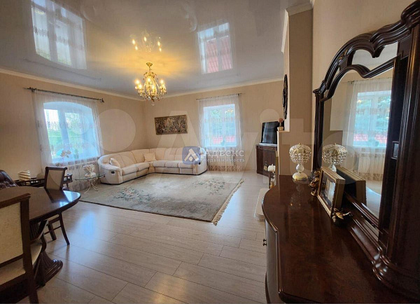 Квартира 5-комн., 330 м² Квартира 5-комн., 330 м²