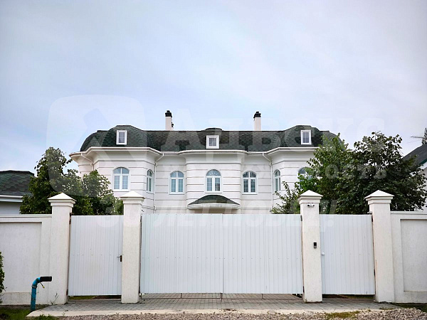 Коттедж 410 м²