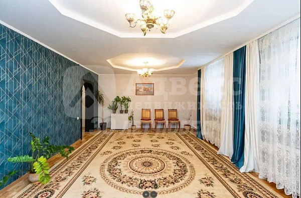 Дом, 230 кв.м.