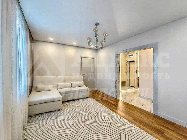 Квартира 3-комн., 70 м²