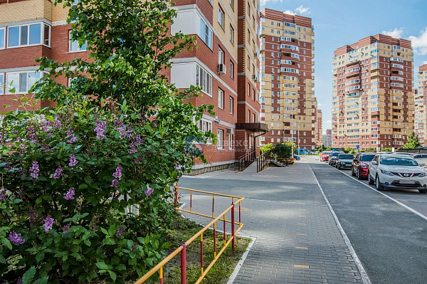 Квартира 1-комн., 42.2 м² Квартира 1-комн., 42.2 м²