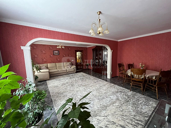 4-к квартира, 151 кв.м. 4-к квартира, 151 кв.м.