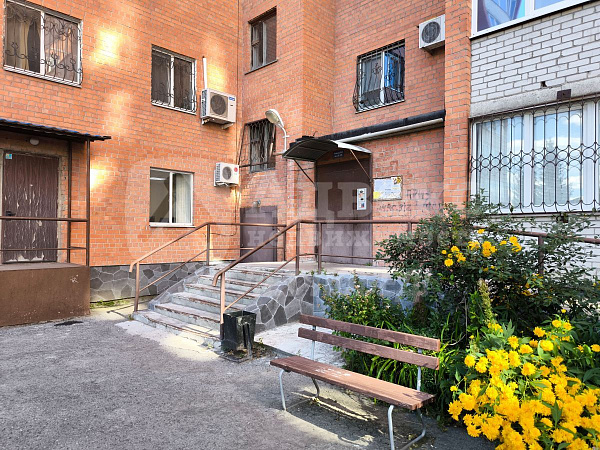 Квартира 2-комн., 74 м²
