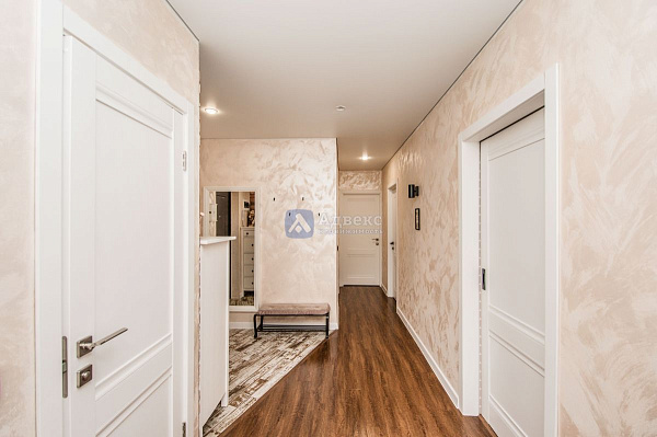 Квартира 3-комн., 80 м² Квартира 3-комн., 80 м²