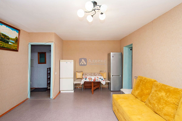 Квартира 3-комн., 55 м²