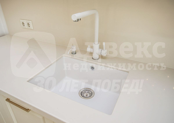 Дом, 410 кв.м.