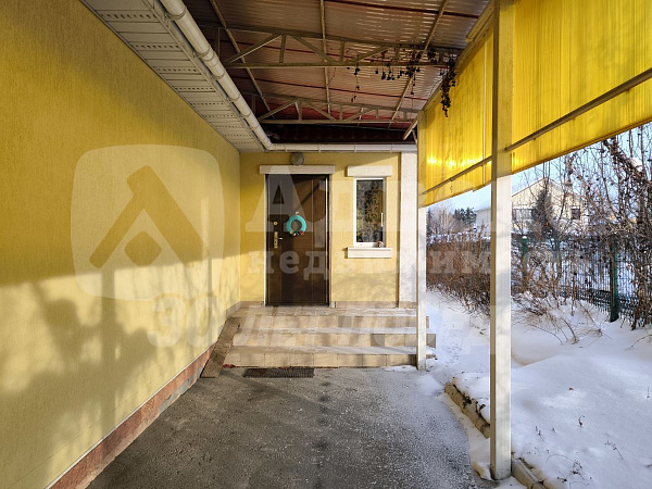 Коттедж 230 м²