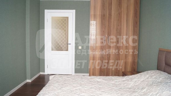 Квартира 3-комн., 75 м²