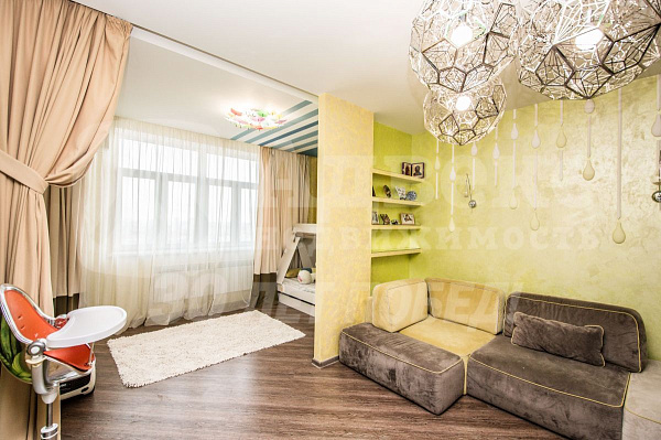 Квартира 3-комн., 119 м²