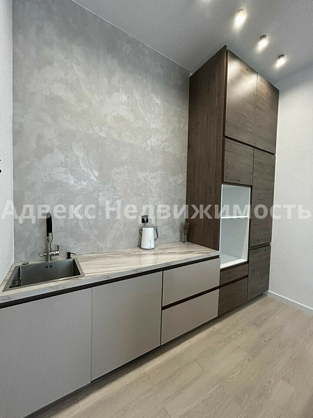 Квартира 2-комн., 80 м²