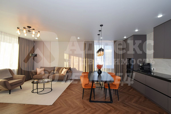 Квартира 2-комн., 97 м²
