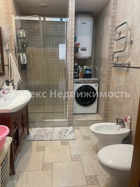 Квартира 3-комн., 125 м²