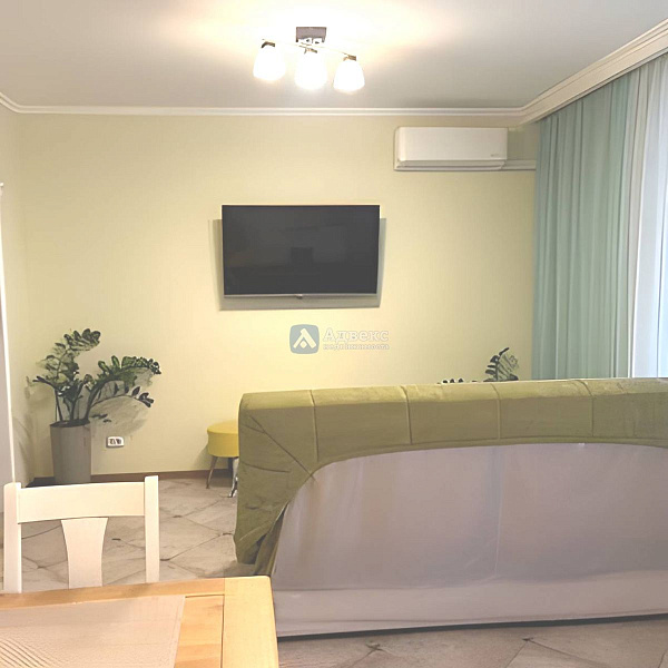 Квартира 2-комн., 76 м²