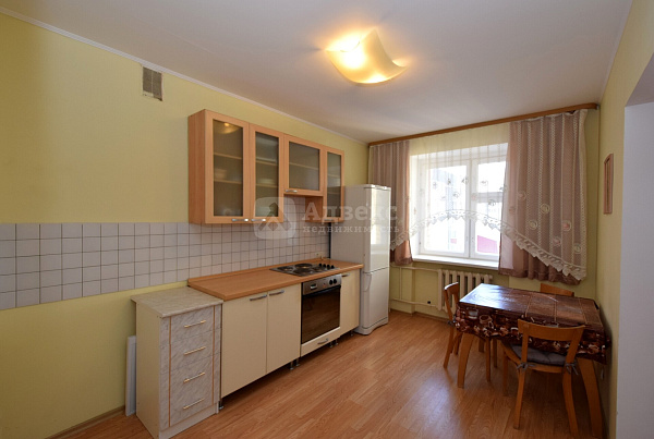 Квартира 3-комн., 101.3 м²