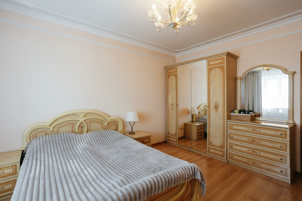 Квартира 3-комн., 93.3 м²