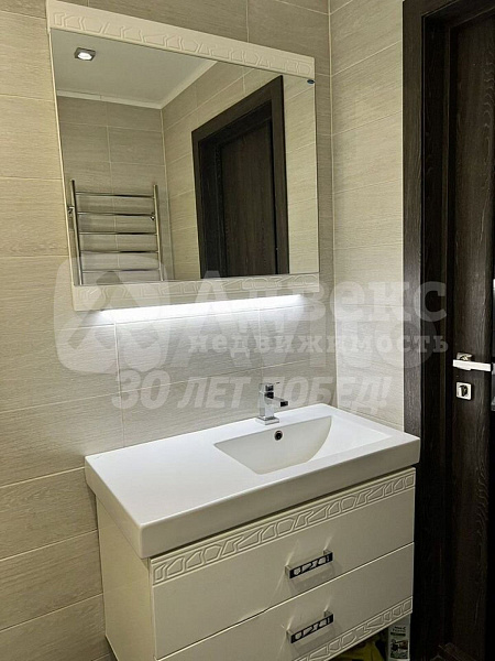 Квартира 3-комн., 76.3 м²