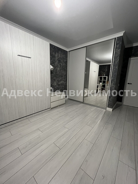 Квартира 1-комн., 64.6 м²