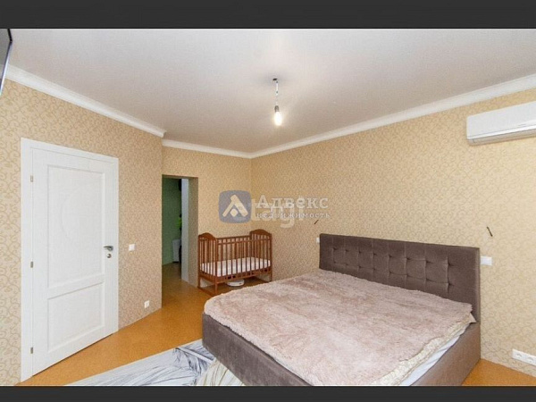 Квартира 3-комн., 109 м²