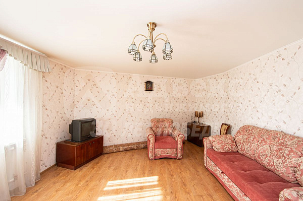 Квартира 3-комн., 64 м²