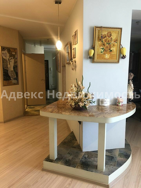 Квартира 3-комн., 110 м²