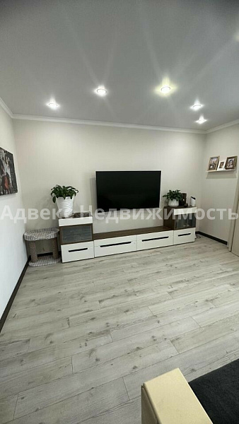 Квартира 4-комн., 95 м²