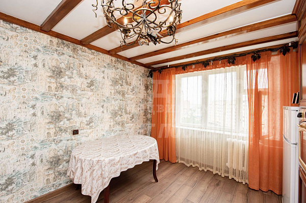 2-к квартира, 72 кв.м.