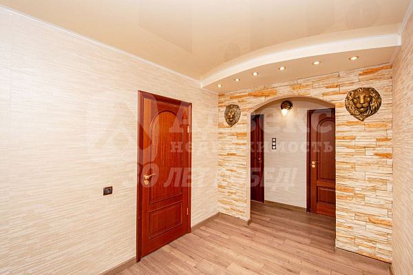 2-к квартира, 72 кв.м.