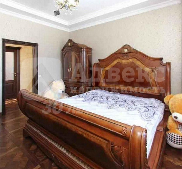 Дом, 260 кв.м.