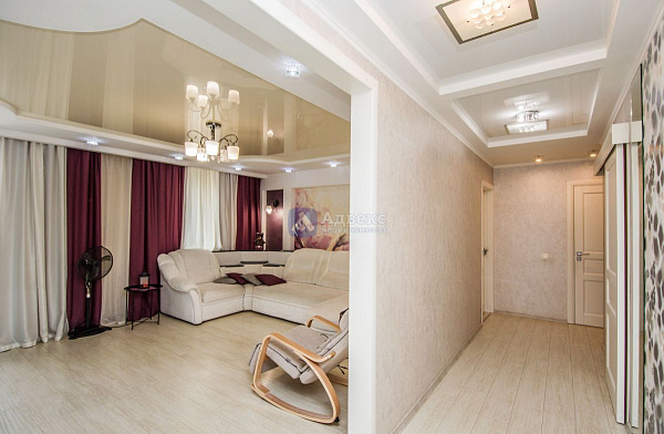 Квартира 3-комн., 83.4 м² Квартира 3-комн., 83.4 м²