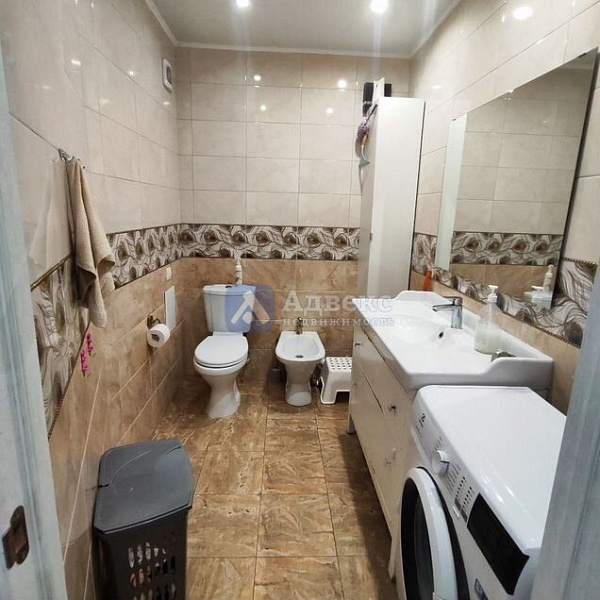 Квартира 3-комн., 90 м²