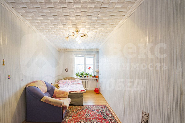 Квартира 4-комн., 90 м²