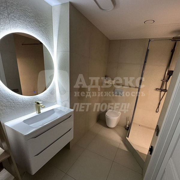 Квартира 3-комн., 63 м²